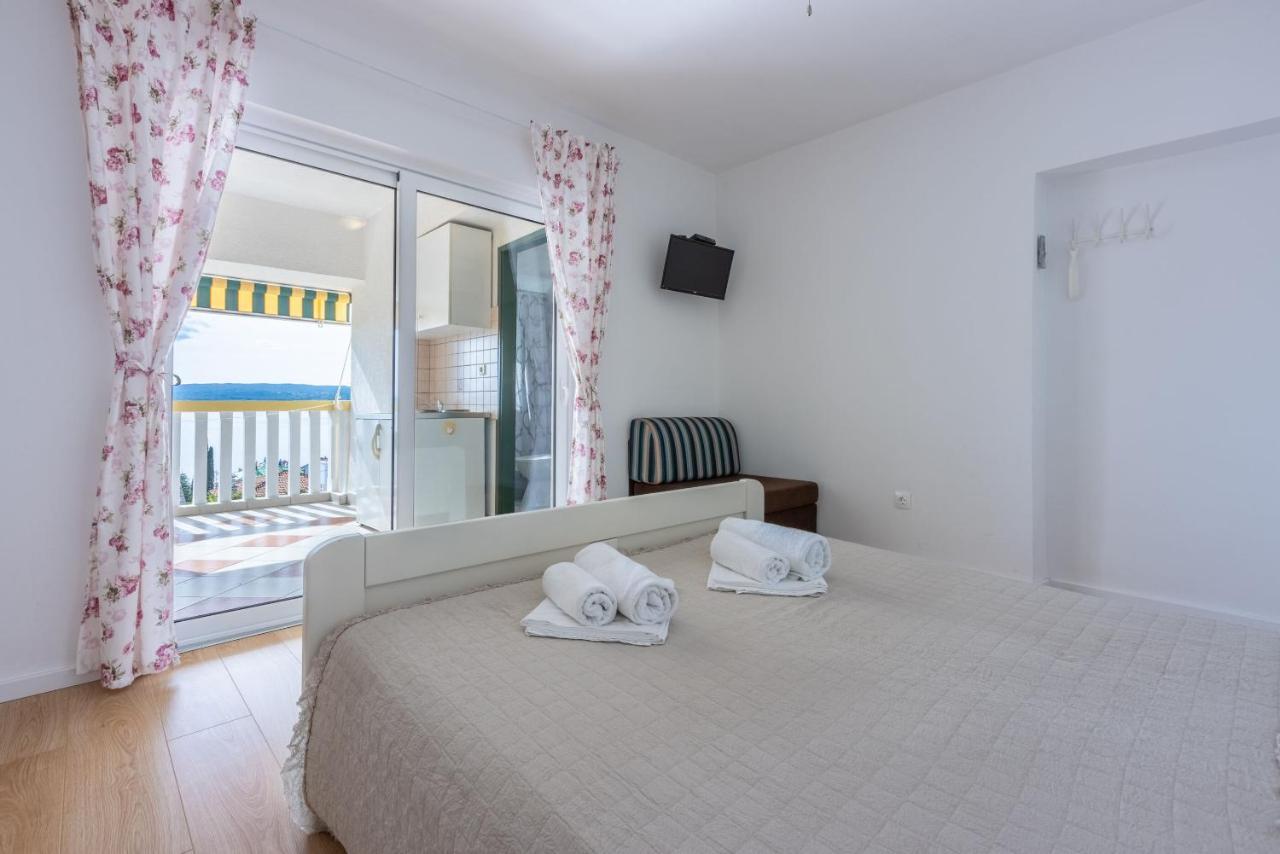 Neno Apartment *