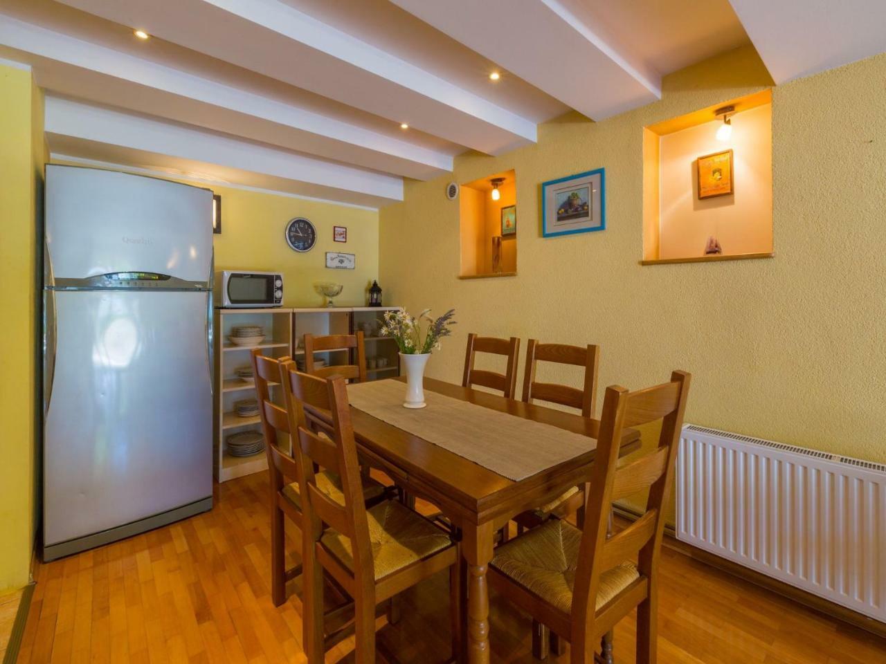 Apartment Neno